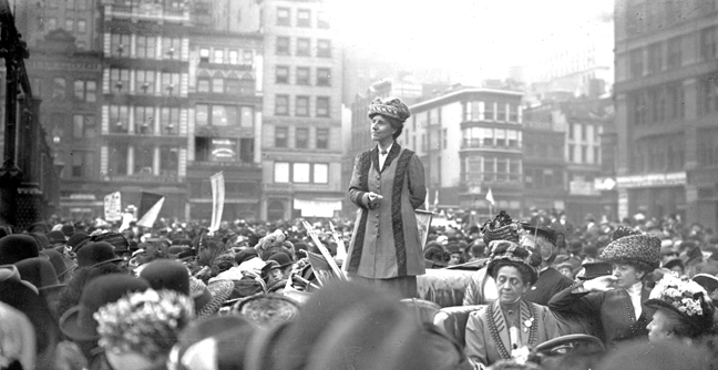 Charlotte Perkins Gilman speaking from a car
